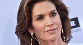 Cindy Crawford gossip foto senza trucco: ecco la reazione dei follower