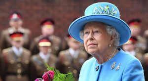 Regina Elisabetta sconvolta, brutto risveglio per lei: non accadeva dal 1952