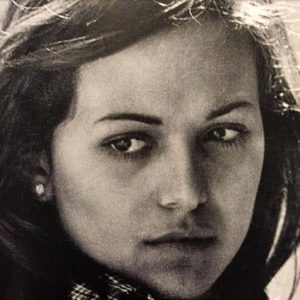 Barbara D’Urso foto da giovane: la conduttrice irriconoscibile accusata di essersi rifatta il viso