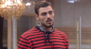 GF Vip, Francesco Monte frase omofoba nella Casa: “Il bacio tra donne mi fa schifo”