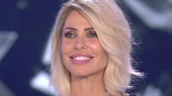 ilary blasi parrucca verissimo