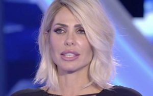 Ilary Blasi parrucca: colpo di scena a Verissimo, la showgirl esce allo scoperto