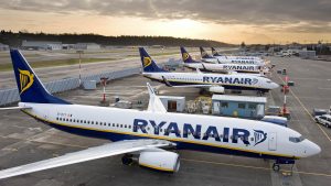 Ryanair offerte di lavoro: cercasi assistenti di volo!