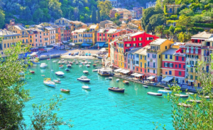 Viaggio a Portofino: da borgo di pescatori a meta esclusiva