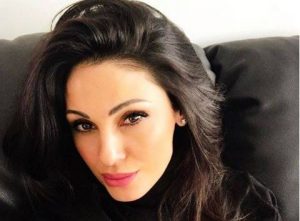 Anna Tatangelo Instagram: il body in pizzo nero è davvero malizioso (FOTO)