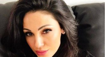 Anna Tatangelo Instagram: il body in pizzo nero è davvero malizioso (FOTO)