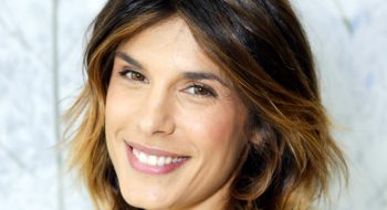 Elisabetta Canalis Instagram: microbikini e lato b in mostra, la foto in acqua è bollente!