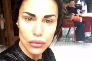 Antonella Mosetti rifatta, Striscia la Notizia ‘demolisce’ la sua immagine: foto a confronto ieri/oggi