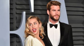 Miley Cyrus il ritorno: seno in libertà e parole hot per il fidanzato (FOTO)