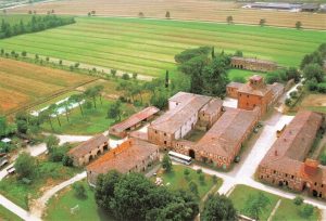 Matteo Garrone sceglie la tenuta “La Fratta” di Sinalunga come location per il suo “Pinocchio”