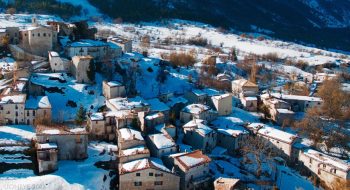 Roccacaramanico, alla scoperta del borgo da fiaba nel Parco Nazionale della Maiella