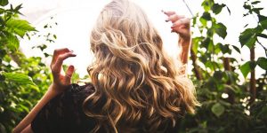 Alimenti per capelli sani: l’importanza della dieta