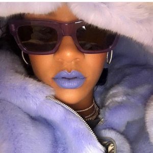 Rihanna, il nuovo concetto di bellezza: Fenty Beauty e il no al razzismo