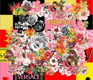 La fioritissima primavera 2019 firmata Versace