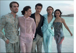 Giorgio Armani dà forma ai colori, la sua primavera 2019 è soft e rilassata