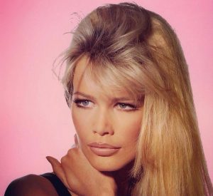 Avere un look da Top model anni ‘90 come Claudia Schiffer