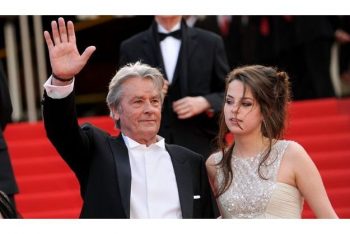 Alain Delon al Festival di Cannes svela chi è la donna della sua vita: si chiama Anouchka