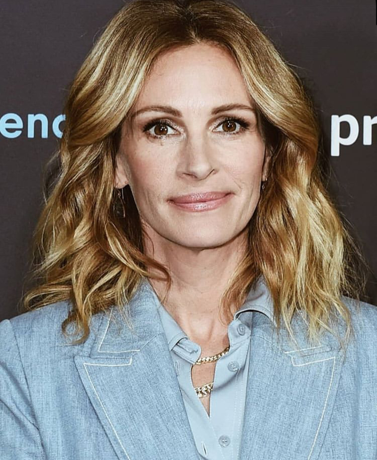 Taglio Alla Julia Roberts Il Collarbone Cut è La Nuova