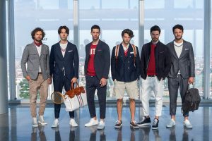 Moda uomo Estate 2019: un’ondata di bianco crema e anni ’90