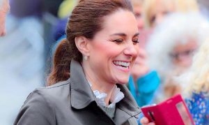 Kate Middleton look: la giacca che tutto dovremmo avere nel guardaroba