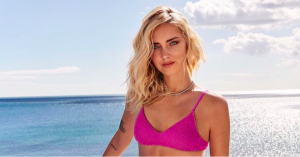Chiara Ferragni costumi: per uno stile impeccabile anche in spiaggia