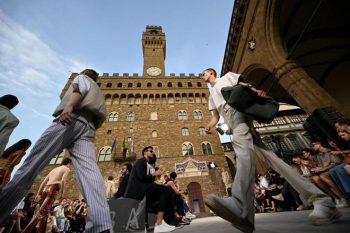 Ferragamo strega Firenze, l’incantesimo è avvenuto in Piazza della Signoria