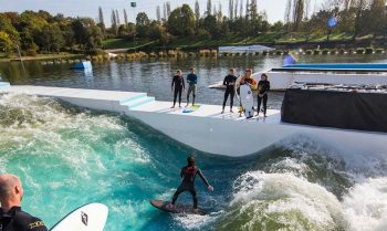 Inaugura Pool Waves, la nuova moda dell’estate milanese surfa in città!