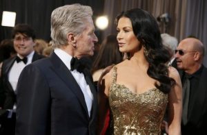 Catherine Zeta Jones e Michael Douglas avvistati in vacanza in Italia