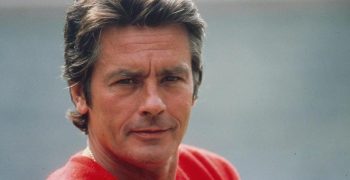 Alain Delon colpito da ictus e ricoverato d'urgenza: le condizioni dell'attore