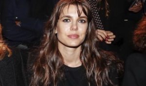 Charlotte Casiraghi capelli: cambio look per la Parigi Fashion Week