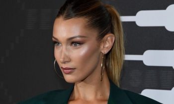 Bella Hadid tailleur: la nuova tendenza autunno 2019