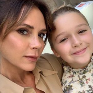Victoria Beckham sfilata: come sempre la protagonista è sua figlia Harper