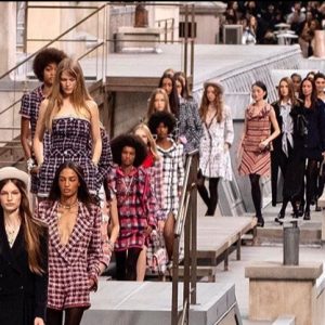 Parigi Fashion Week 2019: Gigi Hadid e l’intrusa alla sfilata di Chanel