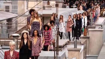 Parigi Fashion Week 2019: Gigi Hadid e l’intrusa alla sfilata di Chanel