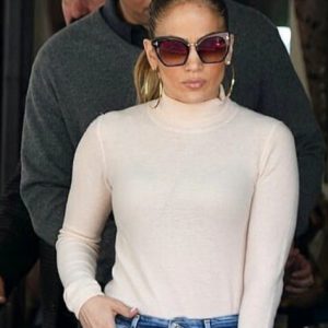 Il jeans alla Jennifer Lopez: un must have per il guardaroba Autunno/Inverno 2019 2020