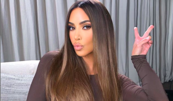 Kim Kardashian lancia il colore capelli Autunno 2019: si chiama birra fredda