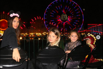 Megan Fox ha condiviso su Instagram una rara foto dei suoi figli