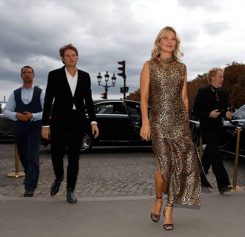 Kate Moss e i suoi outfit da teenager: animalier e mini dress unico amore