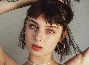 Tendenze capelli 2019 2020: acconciatura facile per capelli corti