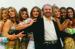 Gianni Versace oggi avrebbe compiuto 73 anni: cosa ci manca di più di lui