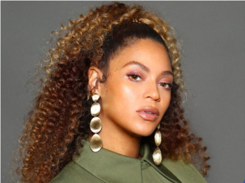 Beyoncé colpisce ancora: pronta ad arruolarsi con il suo look da soldato sexy