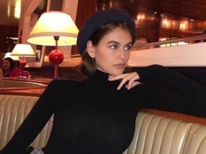 Cappelli tendenze Autunno/Inverno 2020: a lezioni di stile con Kaia Gerber, Gigi e Bella Hadid