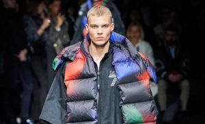 Milano Fashion Week Emporio Armani:i piumini realizzati con materiale riciclato