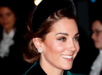 Accessori capelli Inverno 2020: il cerchietto secondo Kate Middleton e Chiara Ferragni