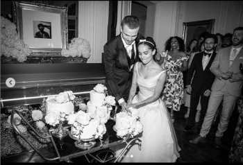 Zoë Kravitz e Karl Glusman rivelano finalmente le foto del matrimonio