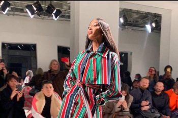 Parigi Fashion Week 2020 Naomi Campbell: in passerella più bella che mai