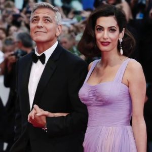 Amal Alamuddin Clooney è una wonder woman! Brillante avvocato, mamma, moglie ed icona di stile