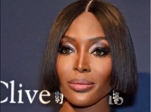 Naomi Campbell Instagram: foto in topless dopo la London Fashion Week