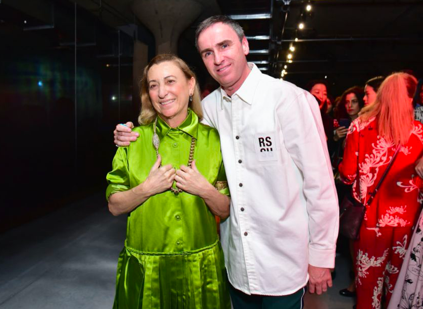 Miuccia Prada fa posto a Raf Simons: cambio di direzione storico in Prada