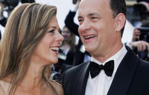 Tom Hanks e Rita Wilson positivi al coronavirus: l’annuncio su Twitter
